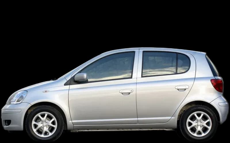 Toyota Yaris / Vitz 1999–2005, profil lateral